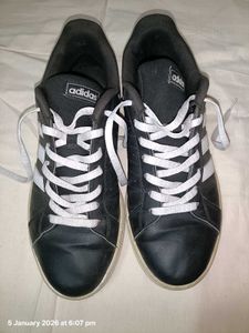 Adidas Grand Court Sneakers