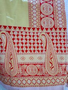 Elegant White Saree with Golden Border