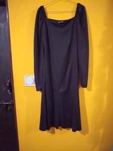 Elegant Black Midi Dress