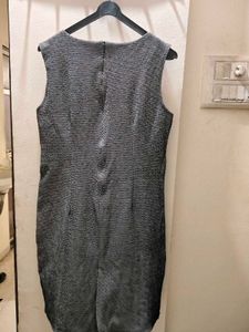 Sleek Sleeveless Grey Sheath Dress
