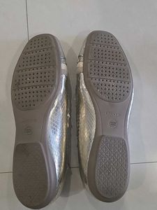 Stylish Light gold Flats