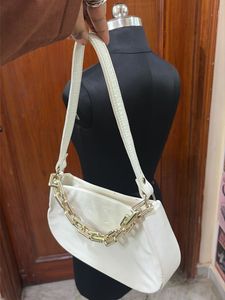Chic White Chain Shoulder Bag