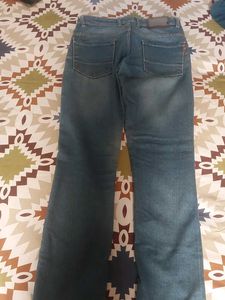 Light Wash Straight Jeans