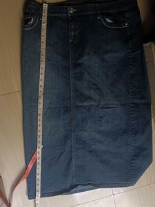 Stylish Denim Midi Skirt