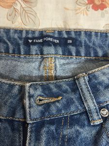 Trendy Blue Raw Hem Jeans