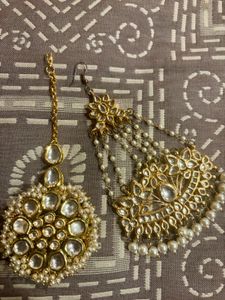 Exquisite Kundan Pearl Maang Tikka & Passa Set