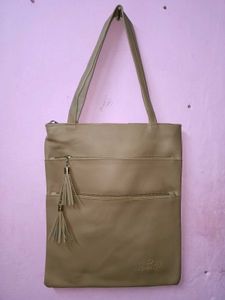Chic Tassel Tote Bag