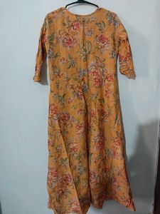 Elegant Floral Kurta Set