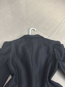 Chic Black Blazer with Puff Sleeves