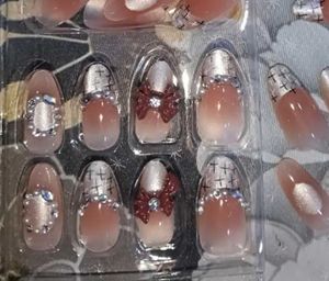 Designer Handmade Press-On Nails with Bows (15)