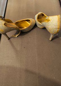 Sparkling Gold Peep-Toe Heels