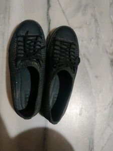 Rubber Shoe