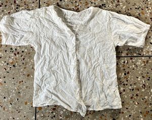 Chic White Embroidered Blouse
