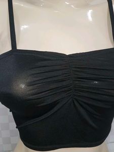 (200)Black Ruched Crop Top