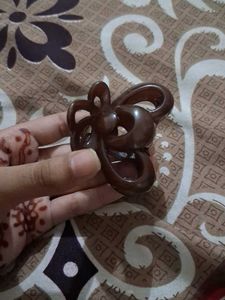 Elegant Brown Claw Clip
