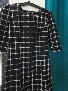 🖤 Checked bodycon mini dress! 👗