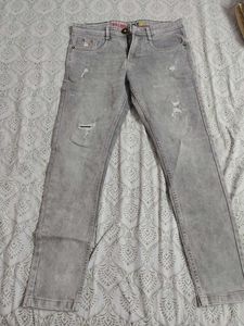 Stylish Grey Distressed Jeans