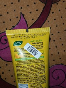 Joy Skin Fruits Lemon Face Wash