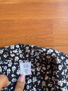 Cute Floral Print Button-Up Shirt