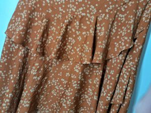 Skirt With Side Ajustable Zip