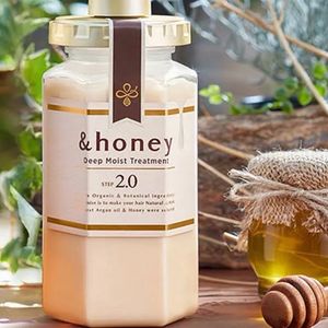 & honey Deep Moist Treatment
