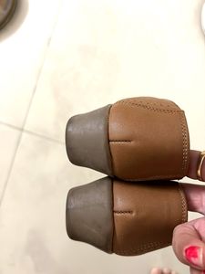 Belly brown colour