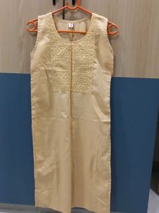 Elegant Gold Embroidered Sleeveless Kurta