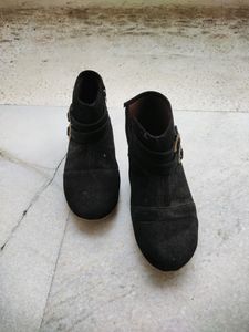 Black Boots