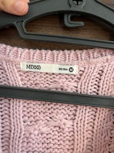 MIXXO Pink Cable-Knit V-Neck Sweater 🎀