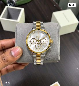BOSS Chronograph Watch ⌚✨Elegant gold-tone finish