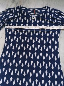 Navy Blue Diamond Print Long Sleeve Top
