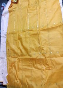 Elegant Peach Saree with Blouse