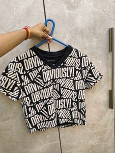 Trendy Graphic Print Crop Top