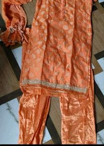 Elegant Indian Kurta Set with Dupatta