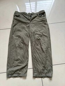 🫒H&amp;M Olive Green Trousers for Women