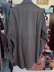 Stylish Men's Printed Button-Down Shirt