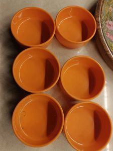 Set of 6 Serve Well Orange Bowls