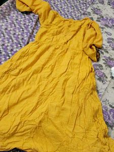 Vibrant Yellow Kurta with Black Lace Trim