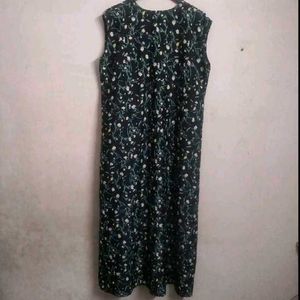 Floral Print Sleeveless Maxi Dress