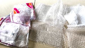 Bubble Wrap Courier Covers