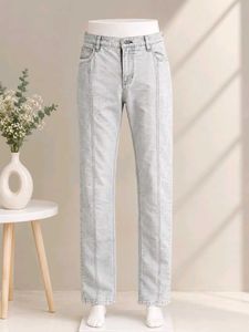 Light Wash Seamed Straight Leg Jeans
