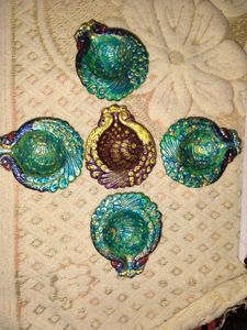 Decorative Peacock Diya Set