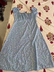 Light Blue Floral Print Midi Dress with Slit
