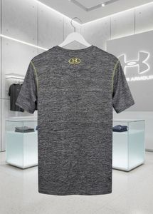 Under Armour Men's T-Shirt
