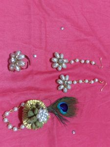 Jwellery  Earrings Ring And Brouch