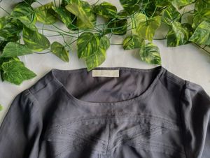 LOFT Women’s Grey Long-Sleeve Top