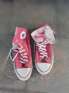 Converse Chuck Taylor All Star High Top Sneakers