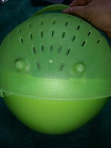 Green Colander with Lid