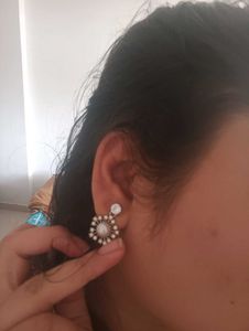 Elegant Pearl and Crystal Flower Earrings