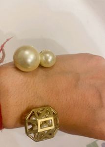 Elegant Gold Pearl Cuff Bracelet